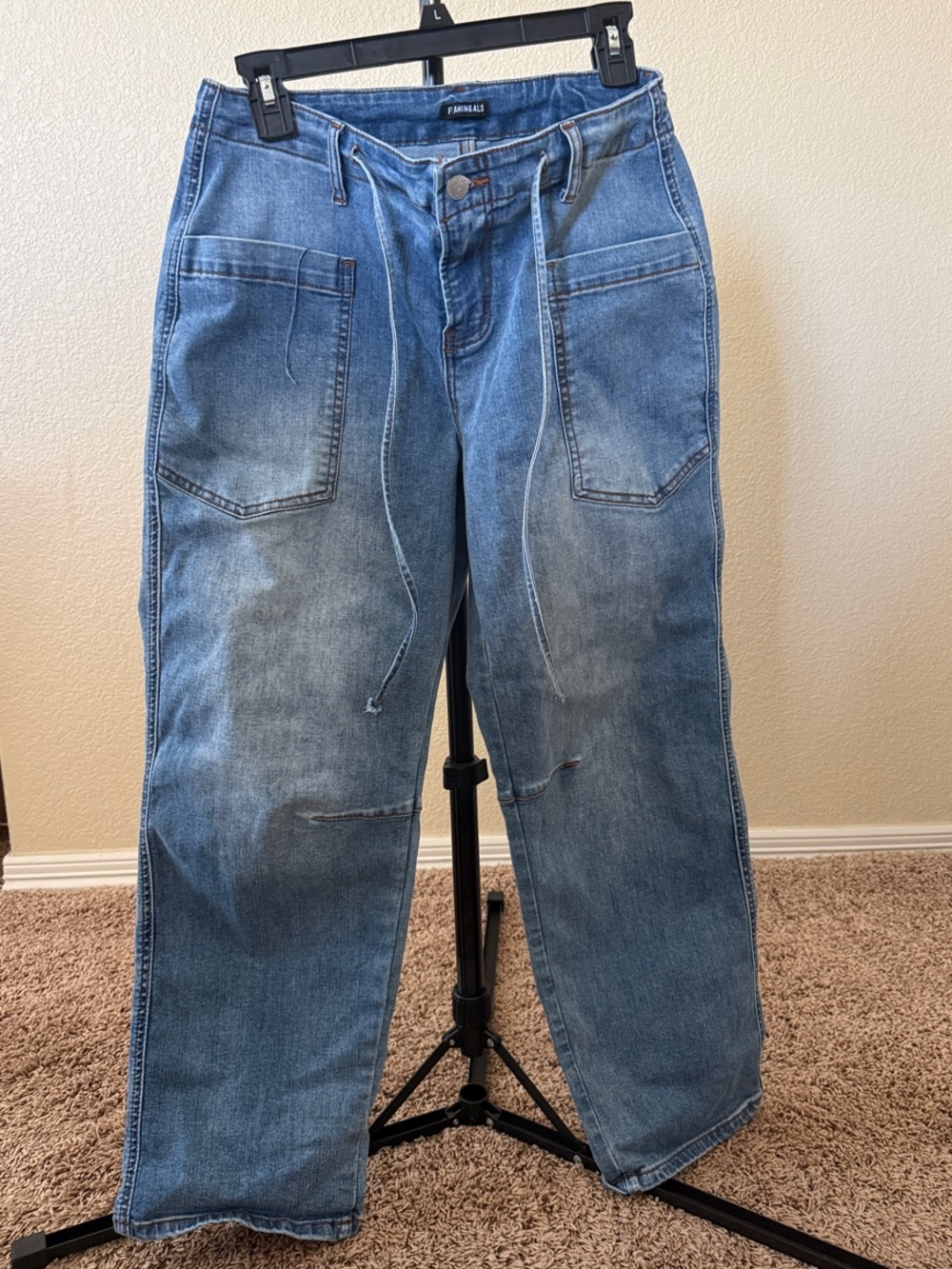 Flamingals Medium mid-waist barrel drawstring cropped.  Washed once, never worn